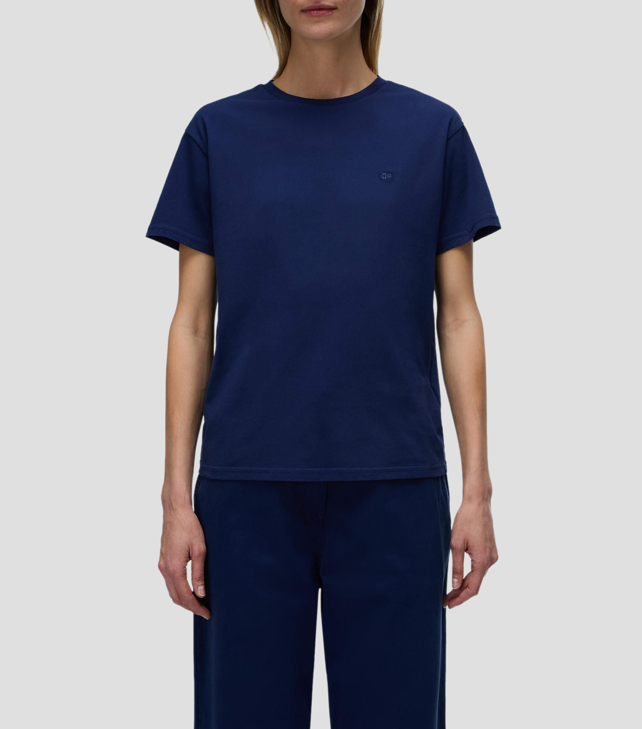 Playera cuello redondo manga corta Aurora lisa Mujer